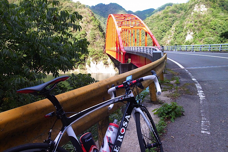ロードバイクで紅葉前の萩・長門峡ライド